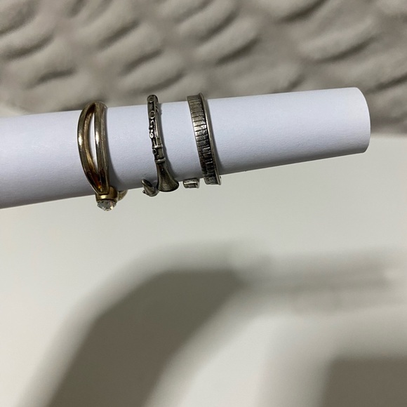 3 Rings (Wear Felicity) - Picture 3 of 7